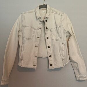Francesca's Collections Cream Jean Jacket crop raw hem